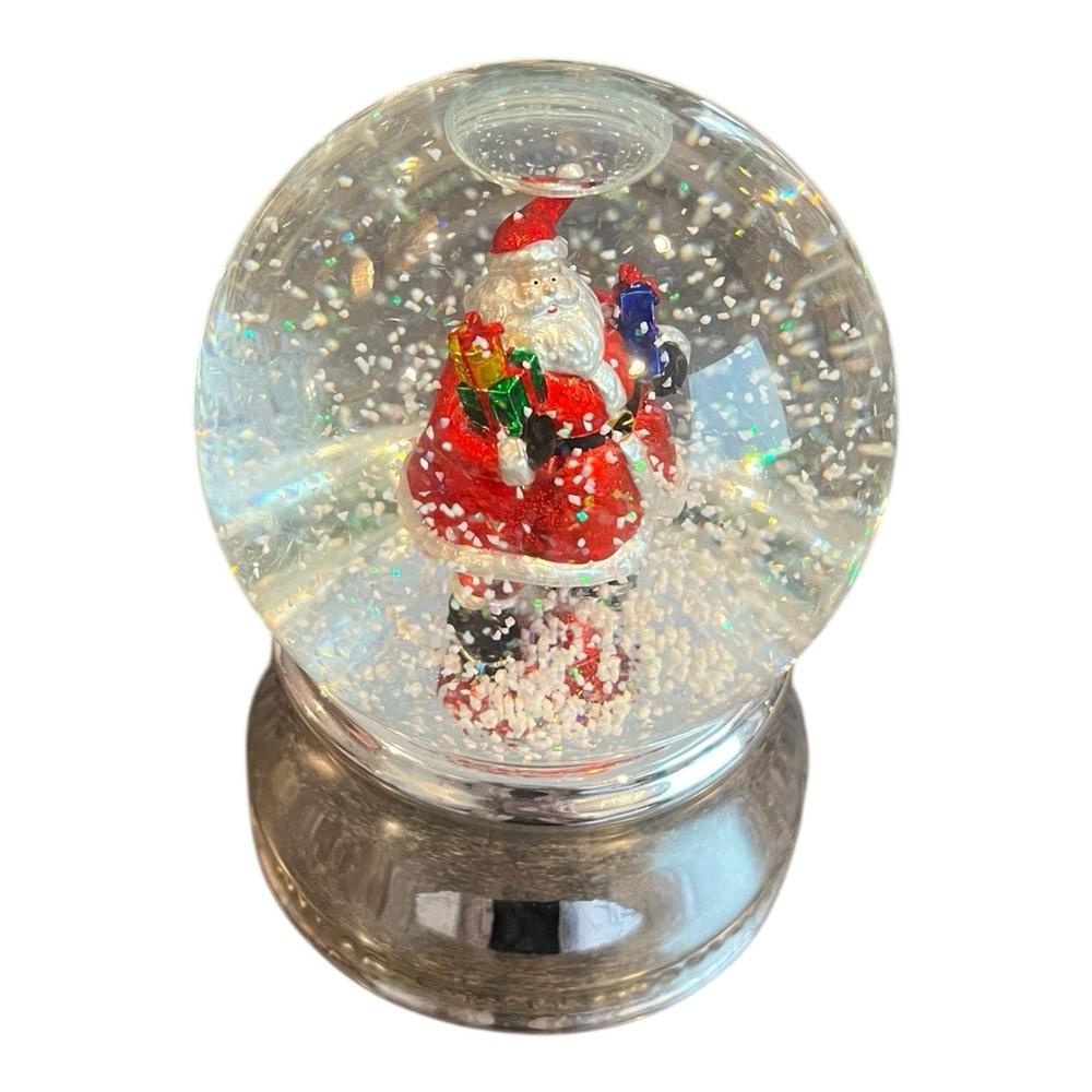 🎅Christmas Musical  Santa Snow Globe  W/ Presents "Jolly Old St Nickolas"